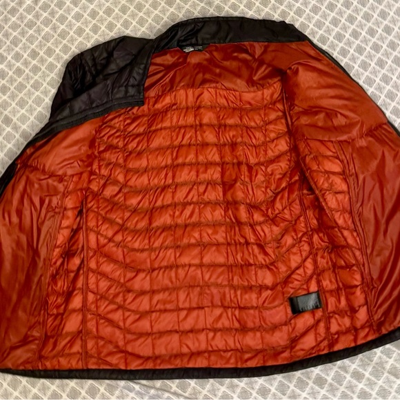 North face men Thermoball black jacket - mediumm - Picture 3 of 8
